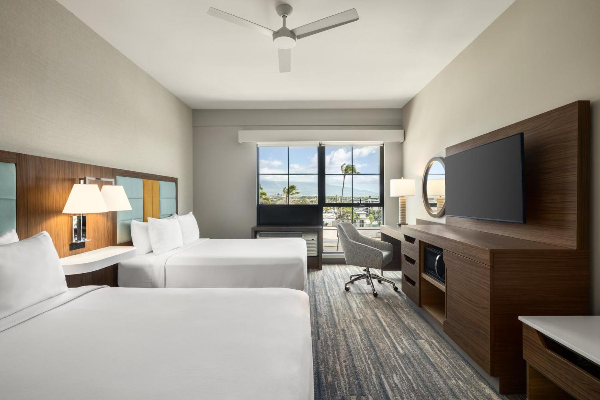 Hampton Inn & Suites Maui North Shore Kahului Exterior photo